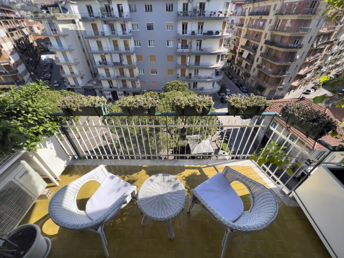 萨莱诺Casa Nina Deluxe住宿加早餐旅馆 外观 照片